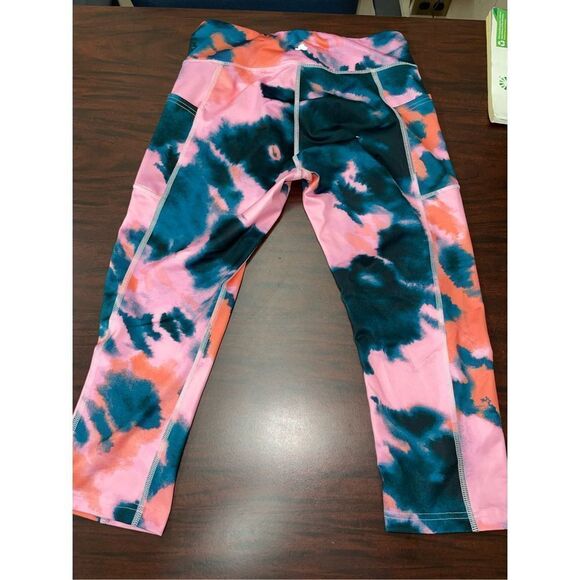 Tek Gear Cropped Active Leggings with Pockets - Picture 4 of 5